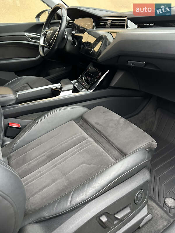 Внедорожник / Кроссовер Audi e-tron 2020 в Ковеле фото 37 Внедорожник / Кроссовер Audi e-tron 2020 в Ковеле