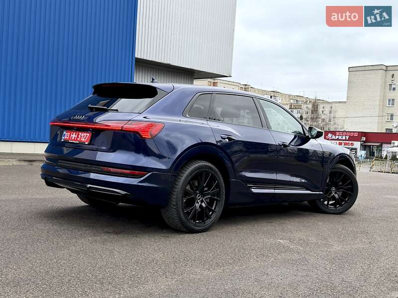 Внедорожник / Кроссовер Audi e-tron 2022 в Ковеле