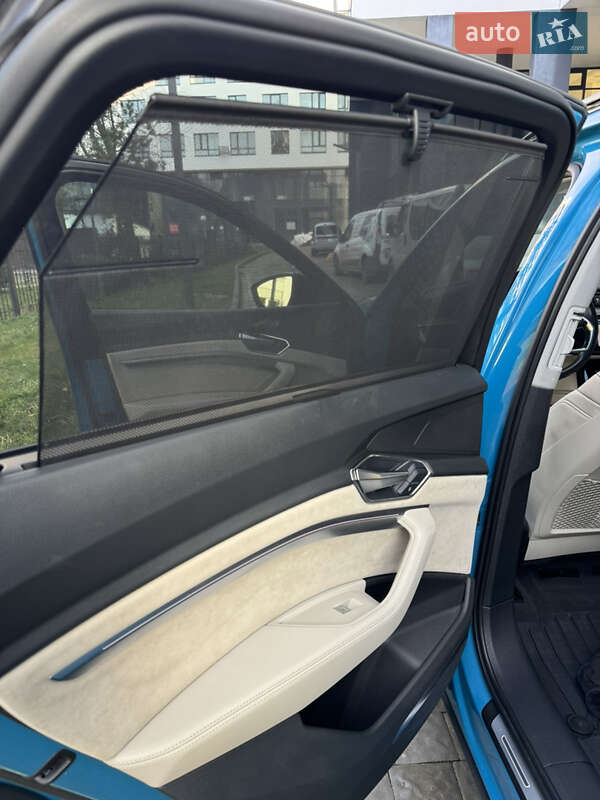 Внедорожник / Кроссовер Audi e-tron 2019 в Львове фото 36 Внедорожник / Кроссовер Audi e-tron 2019 в Львове