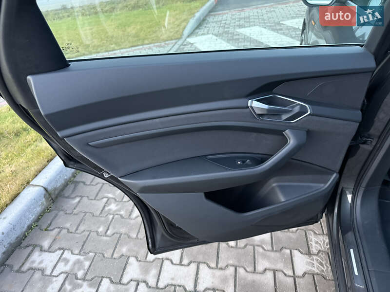 Внедорожник / Кроссовер Audi e-tron 2021 в Тернополе фото 20 Внедорожник / Кроссовер Audi e-tron 2021 в Тернополе