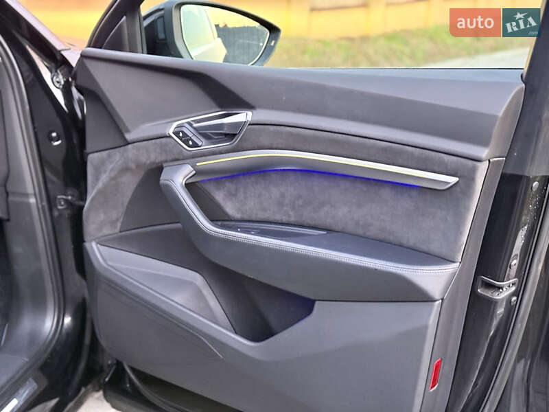 Внедорожник / Кроссовер Audi e-tron 2020 в Ужгороде фото 27 Внедорожник / Кроссовер Audi e-tron 2020 в Ужгороде