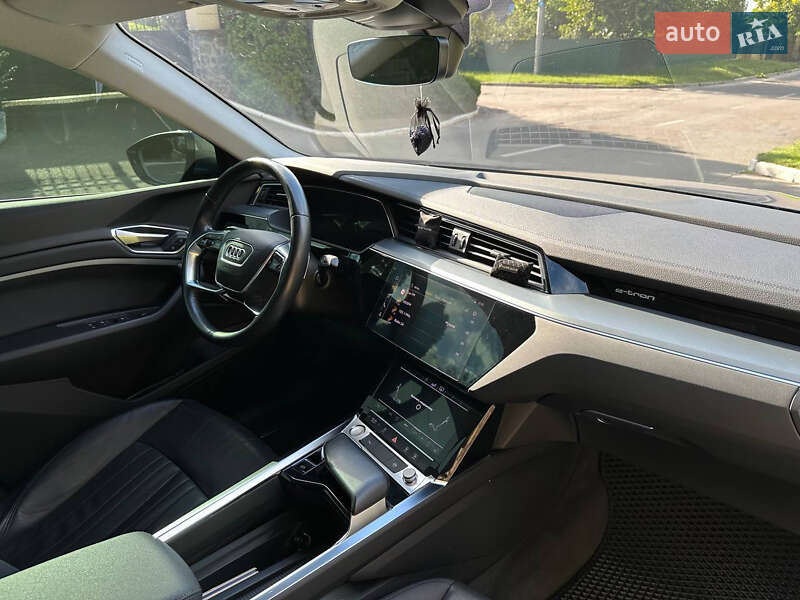 Внедорожник / Кроссовер Audi e-tron 2020 в Житомире фото 21 Внедорожник / Кроссовер Audi e-tron 2020 в Житомире