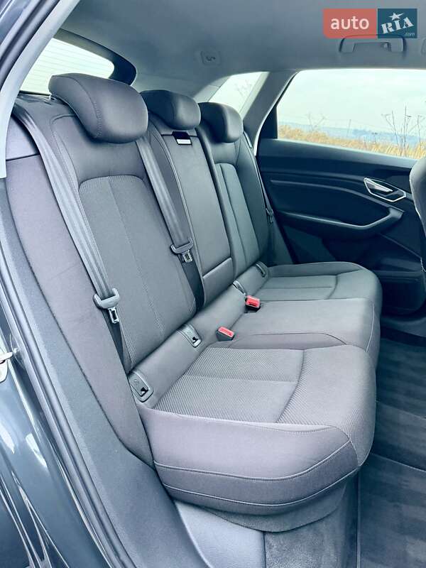 Внедорожник / Кроссовер Audi e-tron 2020 в Ровно