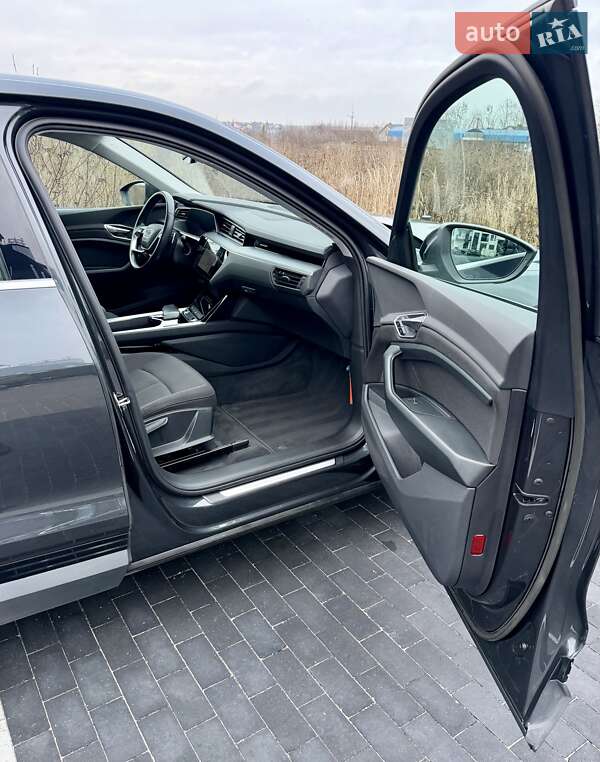 Внедорожник / Кроссовер Audi e-tron 2020 в Ровно