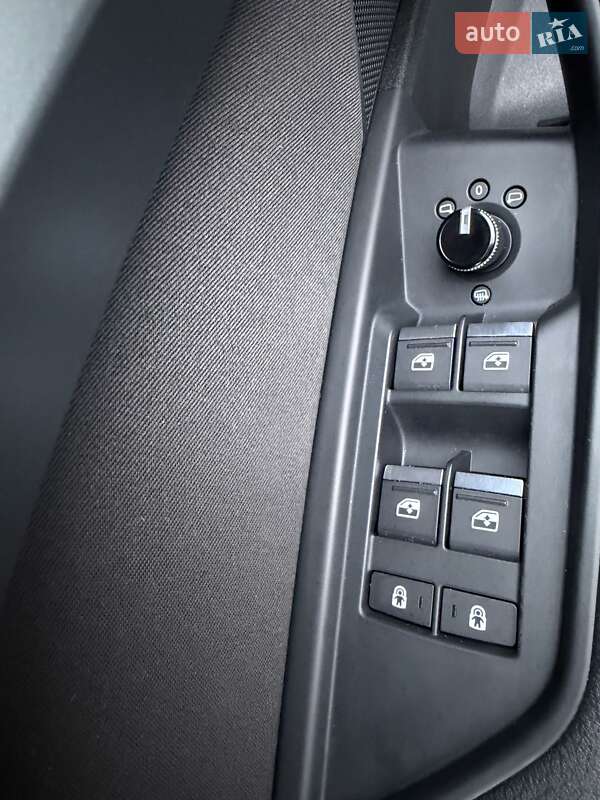 Внедорожник / Кроссовер Audi e-tron 2020 в Ровно