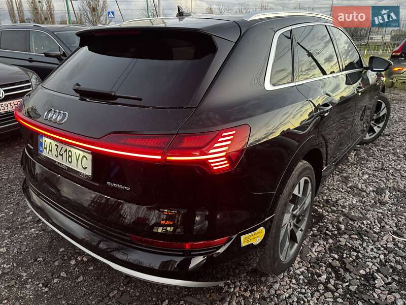 Внедорожник / Кроссовер Audi e-tron 2021 в Киеве фото 3 Внедорожник / Кроссовер Audi e-tron 2021 в Киеве