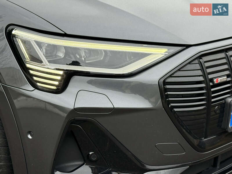 Внедорожник / Кроссовер Audi e-tron 2022 в Ровно