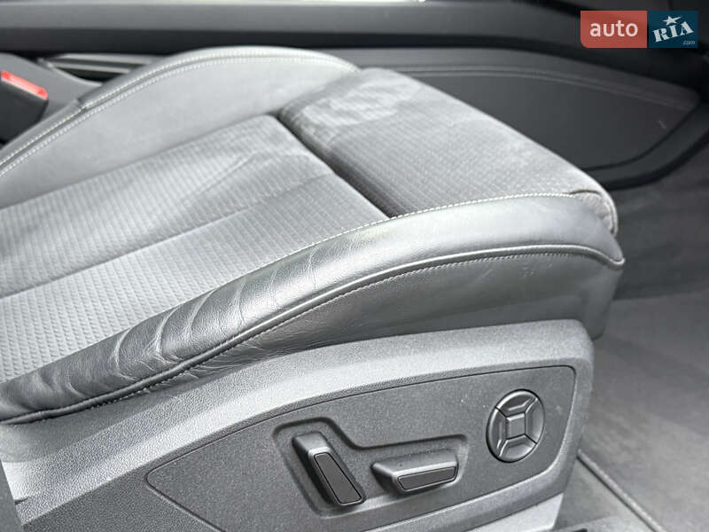 Внедорожник / Кроссовер Audi e-tron 2022 в Ровно