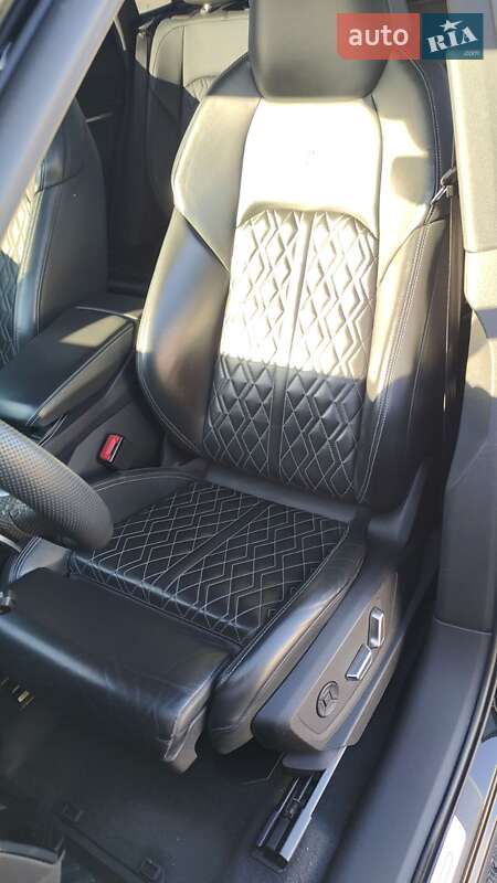 Внедорожник / Кроссовер Audi e-tron 2019 в Киеве