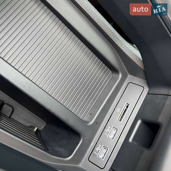 Внедорожник / Кроссовер Audi e-tron 2019 в Киеве фото 52 Внедорожник / Кроссовер Audi e-tron 2019 в Киеве