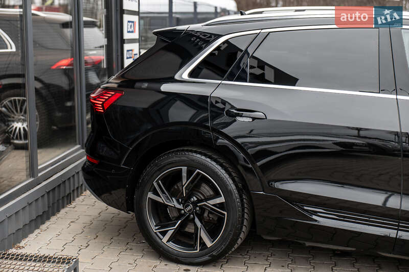 Внедорожник / Кроссовер Audi e-tron 2021 в Львове фото 31 Внедорожник / Кроссовер Audi e-tron 2021 в Львове