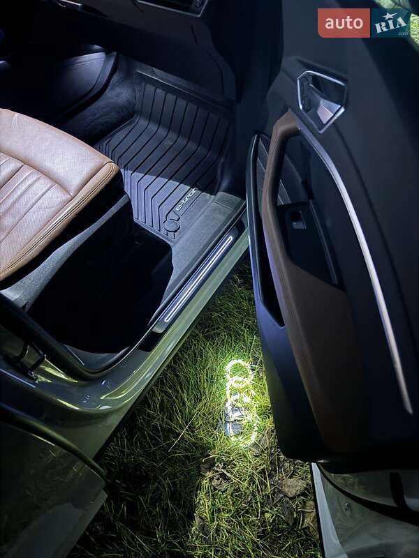 Внедорожник / Кроссовер Audi e-tron 2019 в Дрогобыче фото 19 Внедорожник / Кроссовер Audi e-tron 2019 в Дрогобыче