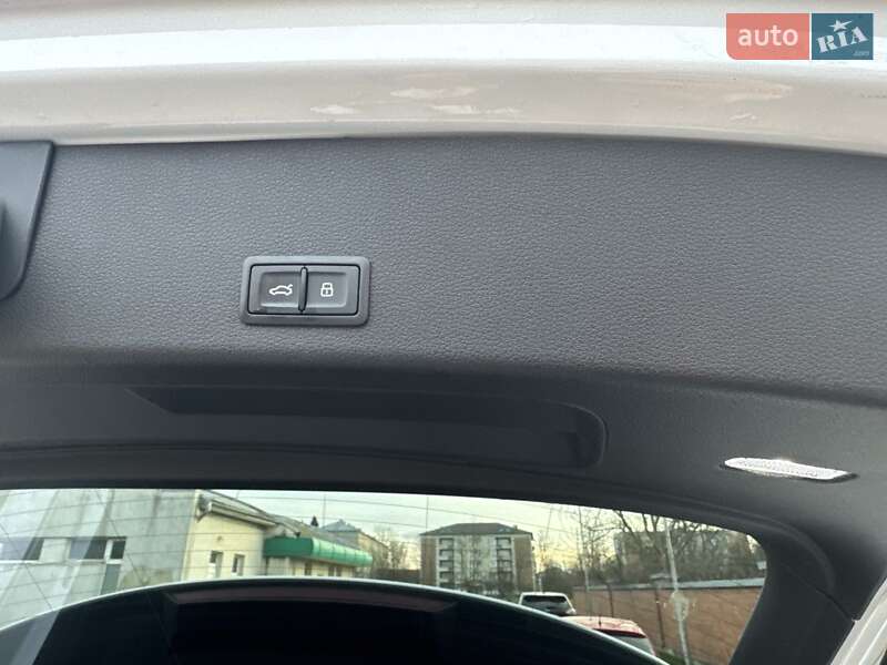 Внедорожник / Кроссовер Audi e-tron 2019 в Дрогобыче фото 41 Внедорожник / Кроссовер Audi e-tron 2019 в Дрогобыче
