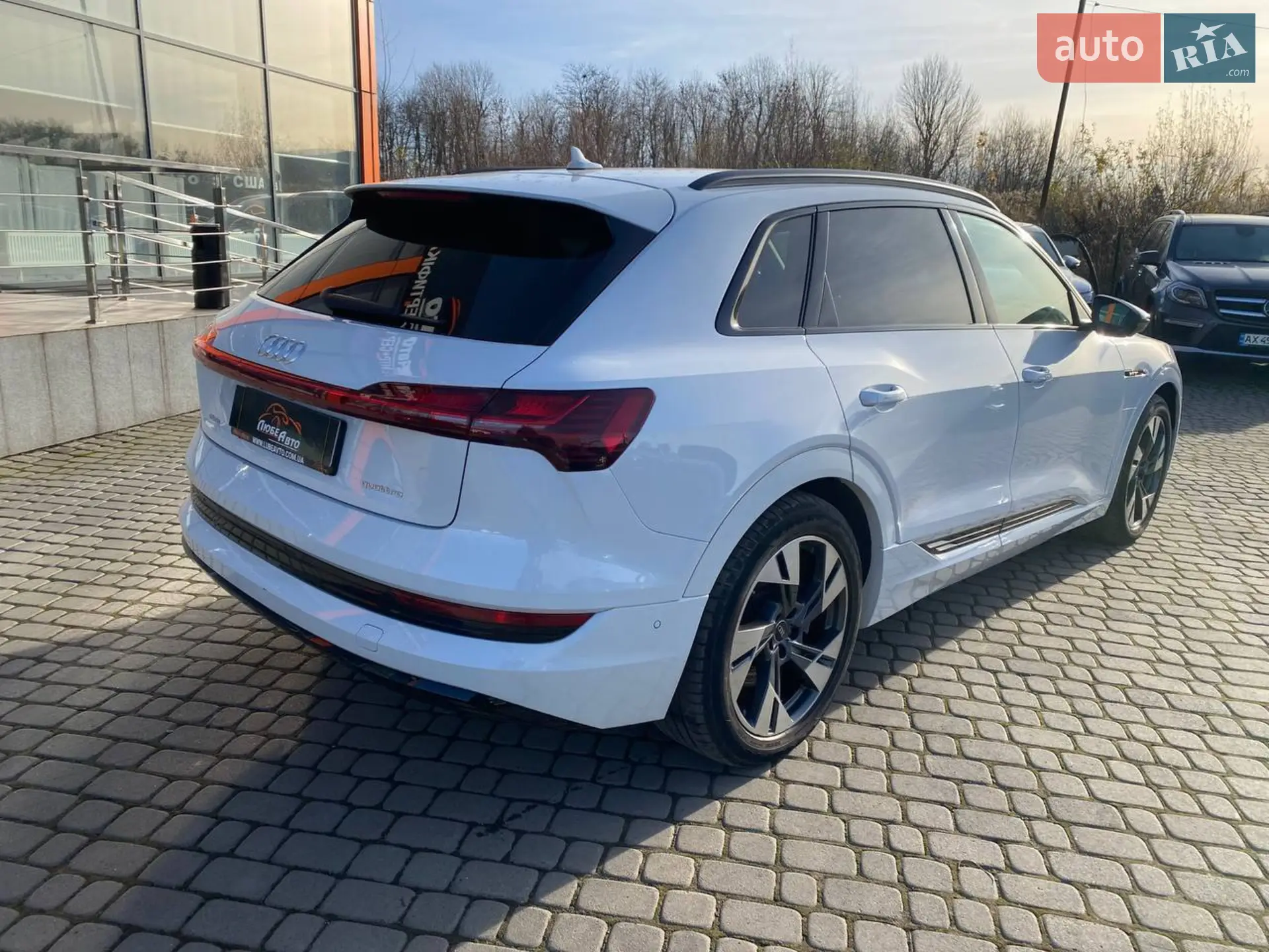 2021 Audi e-tron - мініатюра 8