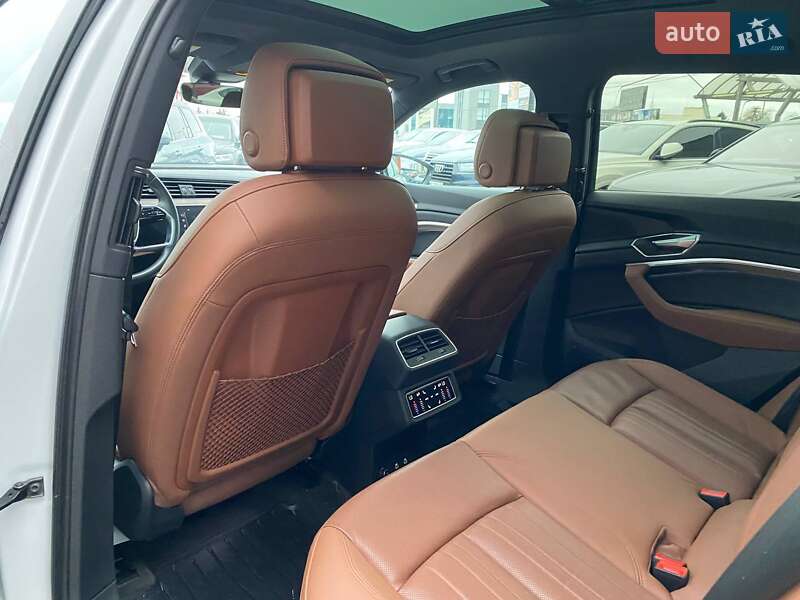 Внедорожник / Кроссовер Audi e-tron 2021 в Львове фото 20 Внедорожник / Кроссовер Audi e-tron 2021 в Львове