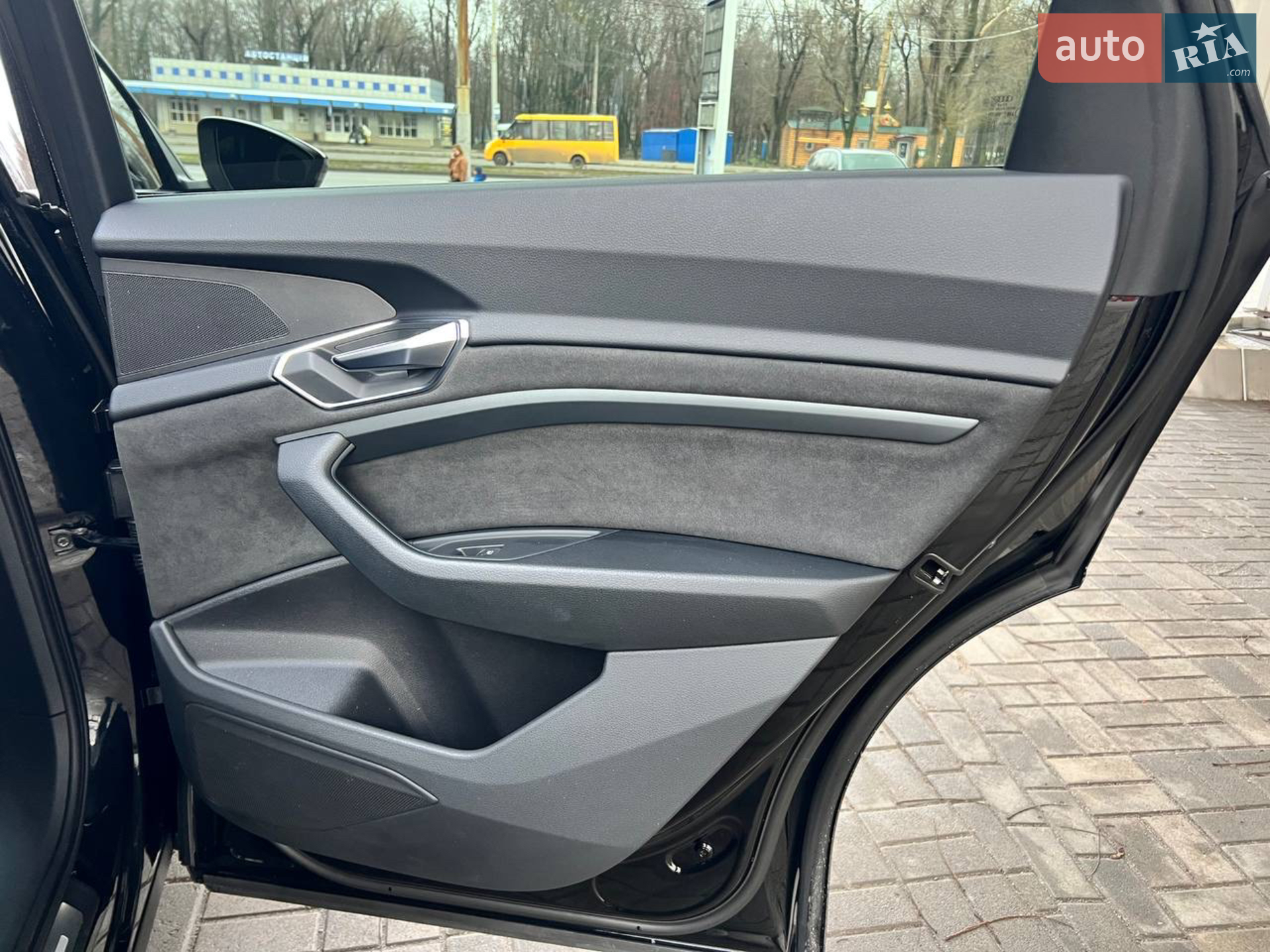 2022 Audi e-tron - мініатюра 28