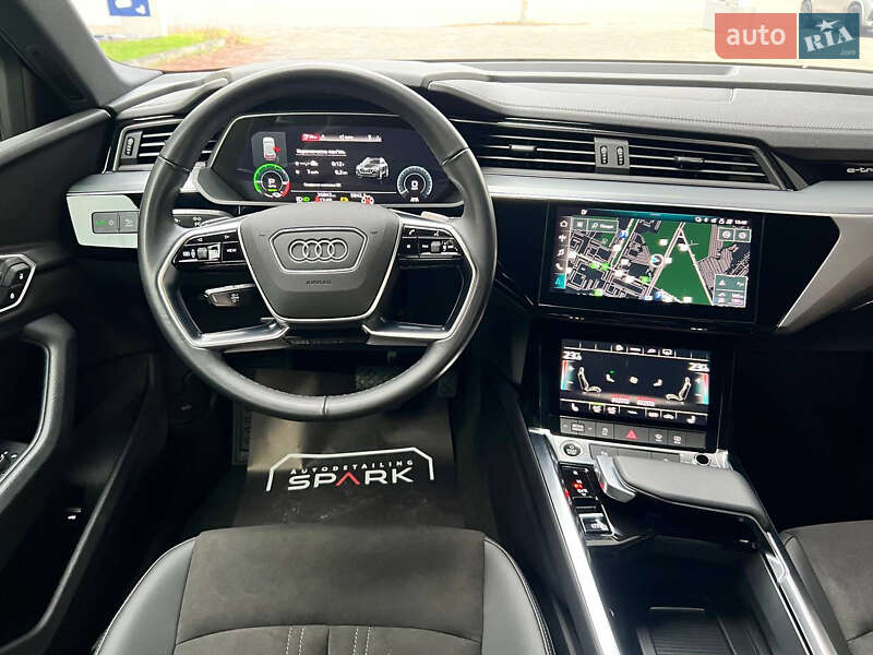 Внедорожник / Кроссовер Audi e-tron 2022 в Днепре