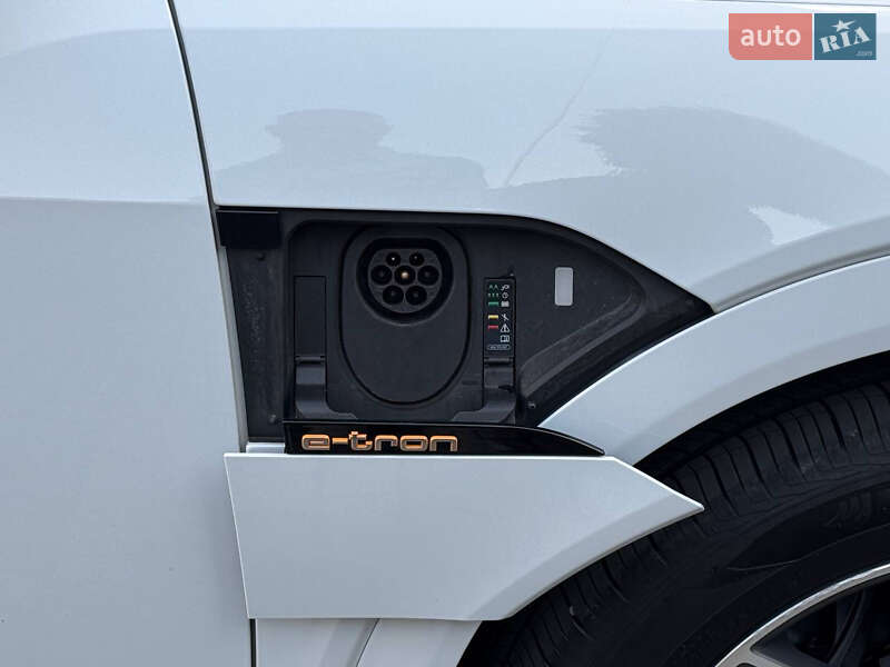 Внедорожник / Кроссовер Audi e-tron 2020 в Ровно