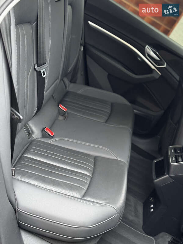 Внедорожник / Кроссовер Audi e-tron 2019 в Дрогобыче