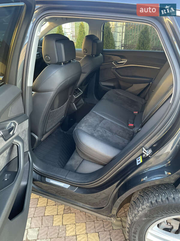 Внедорожник / Кроссовер Audi e-tron 2020 в Самборе фото 26 Внедорожник / Кроссовер Audi e-tron 2020 в Самборе