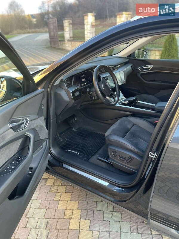 Внедорожник / Кроссовер Audi e-tron 2020 в Самборе фото 31 Внедорожник / Кроссовер Audi e-tron 2020 в Самборе