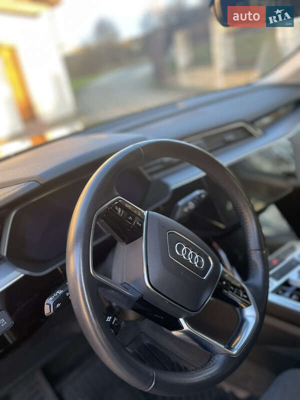 Внедорожник / Кроссовер Audi e-tron 2020 в Самборе фото 38 Внедорожник / Кроссовер Audi e-tron 2020 в Самборе