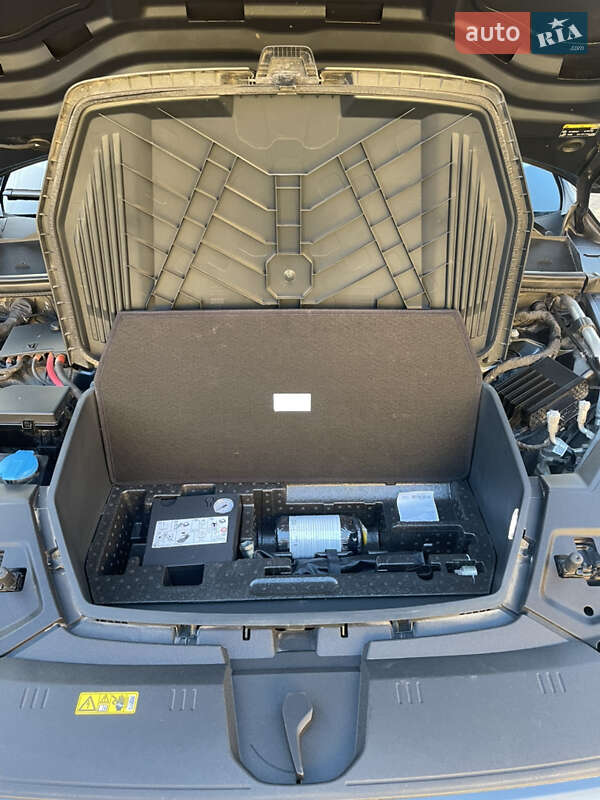 Внедорожник / Кроссовер Audi e-tron 2020 в Самборе фото 55 Внедорожник / Кроссовер Audi e-tron 2020 в Самборе