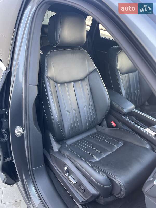 Внедорожник / Кроссовер Audi e-tron 2019 в Ивано-Франковске