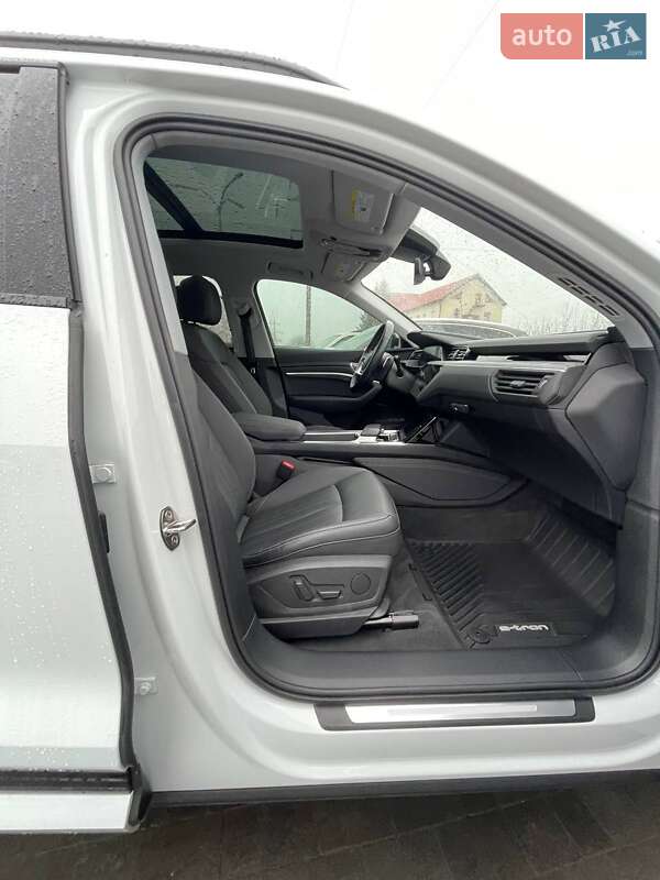 Внедорожник / Кроссовер Audi e-tron 2020 в Львове фото 32 Внедорожник / Кроссовер Audi e-tron 2020 в Львове