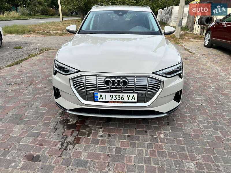 Внедорожник / Кроссовер Audi e-tron 2020 в Харькове