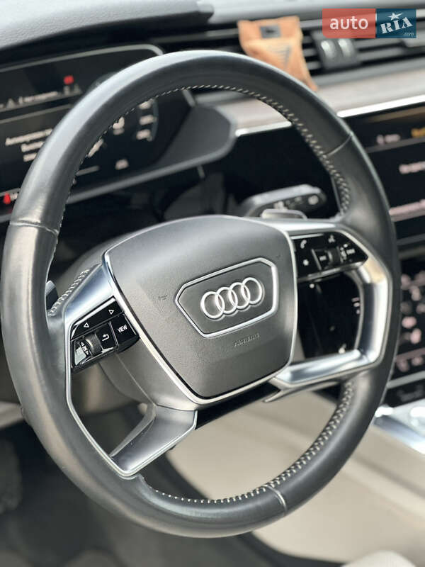 Внедорожник / Кроссовер Audi e-tron 2019 в Киеве