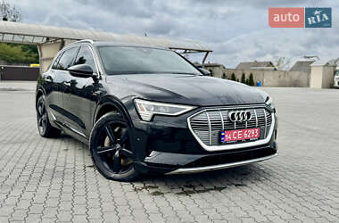 Позашляховик / Кросовер Audi e-tron 2019 в Сарнах
