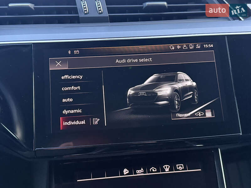 Внедорожник / Кроссовер Audi e-tron 2019 в Ровно