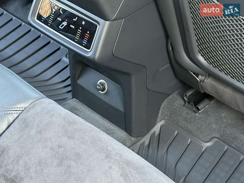 Внедорожник / Кроссовер Audi e-tron 2019 в Ровно