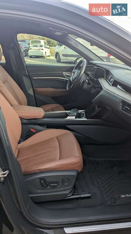 Внедорожник / Кроссовер Audi e-tron 2022 в Львове фото 11 Внедорожник / Кроссовер Audi e-tron 2022 в Львове
