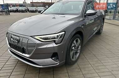 Позашляховик / Кросовер Audi e-tron 2020 в Чернівцях