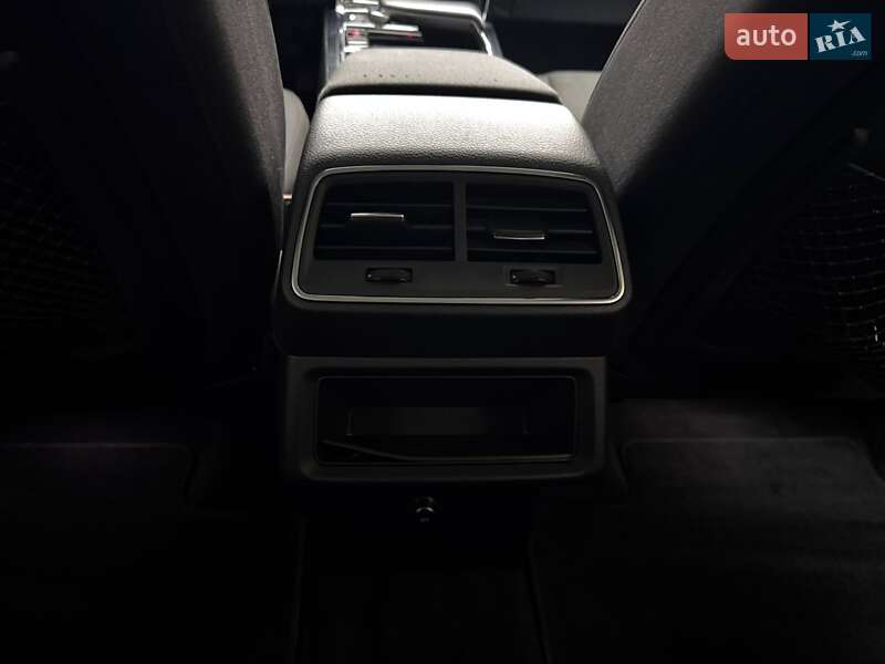 Внедорожник / Кроссовер Audi e-tron 2019 в Ивано-Франковске