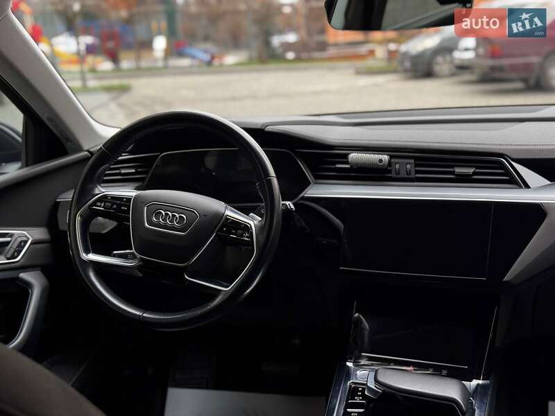Внедорожник / Кроссовер Audi e-tron 2019 в Ивано-Франковске