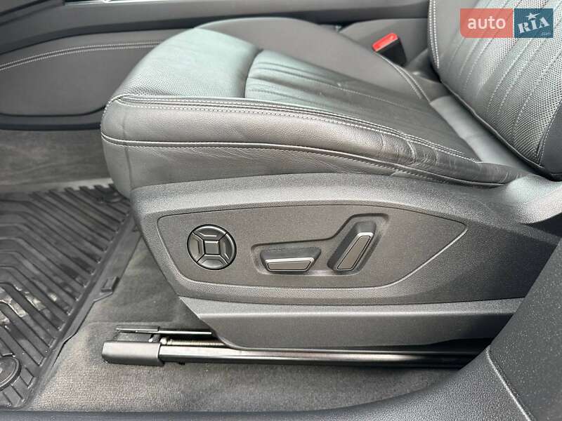 Внедорожник / Кроссовер Audi e-tron 2021 в Львове фото 11 Внедорожник / Кроссовер Audi e-tron 2021 в Львове