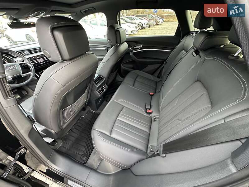 Внедорожник / Кроссовер Audi e-tron 2021 в Львове фото 15 Внедорожник / Кроссовер Audi e-tron 2021 в Львове
