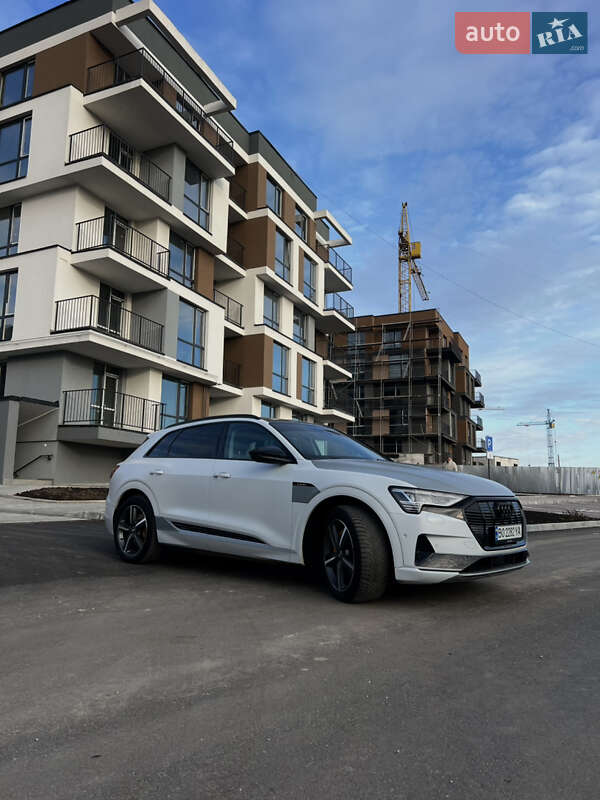 Внедорожник / Кроссовер Audi e-tron 2019 в Тернополе