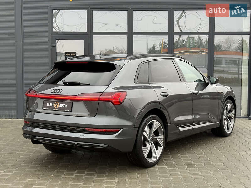 Внедорожник / Кроссовер Audi e-tron 2021 в Мукачево