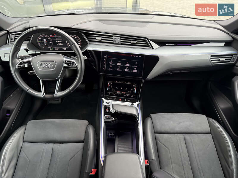 Внедорожник / Кроссовер Audi e-tron 2021 в Мукачево