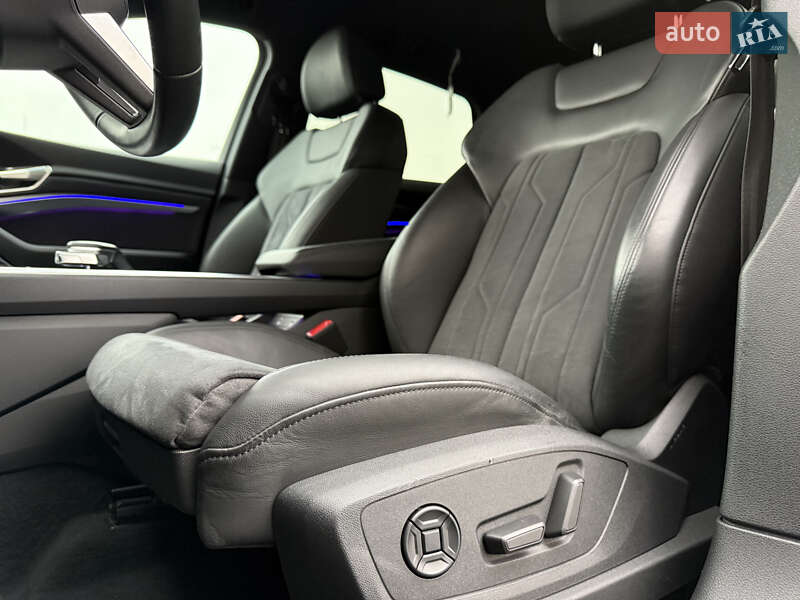 Внедорожник / Кроссовер Audi e-tron 2021 в Мукачево