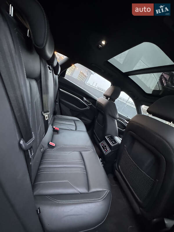 Внедорожник / Кроссовер Audi e-tron 2019 в Харькове