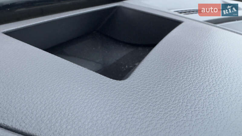 Внедорожник / Кроссовер Audi e-tron 2019 в Сваляве