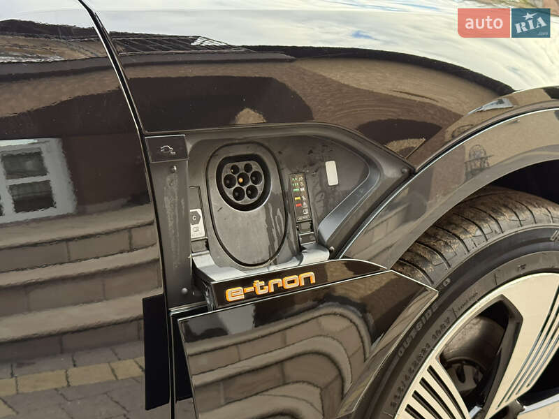 Внедорожник / Кроссовер Audi e-tron 2021 в Тернополе