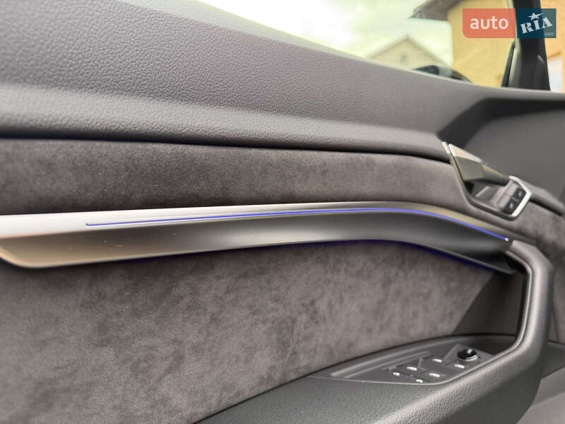 Внедорожник / Кроссовер Audi e-tron 2021 в Тернополе