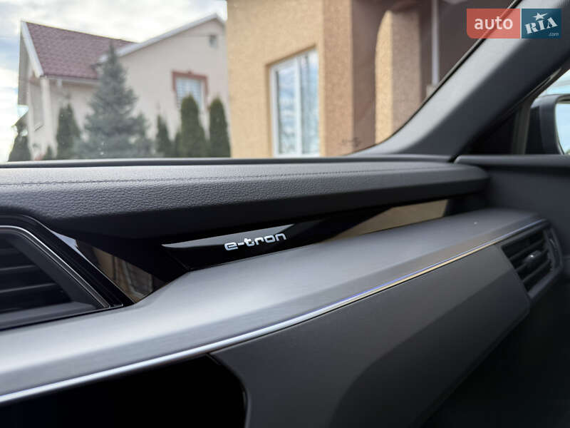 Внедорожник / Кроссовер Audi e-tron 2021 в Тернополе