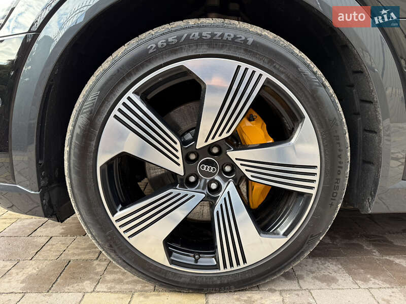 Внедорожник / Кроссовер Audi e-tron 2021 в Тернополе